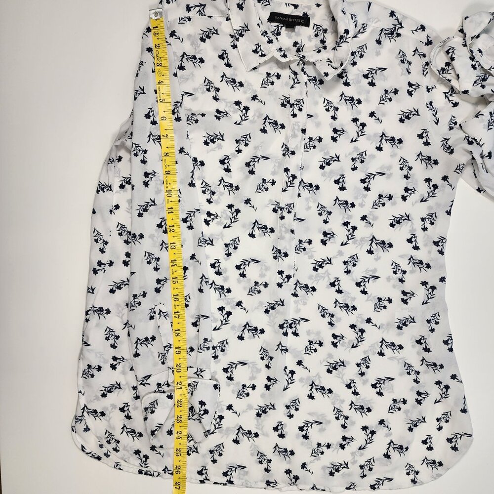 Banana Republic White Floral Riley Shirt Long Sleeve Button-Up Blouse Size M - Picture 13 of 16